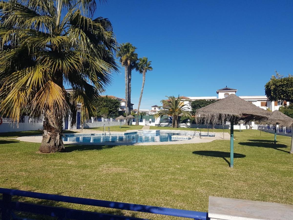 Apartamento con terraza y piscina a 300m de playa Vera Exterior foto